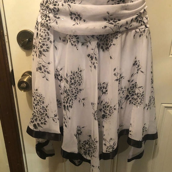 Taboo Gorgeous Sundress/Formal - Picture 7 of 7